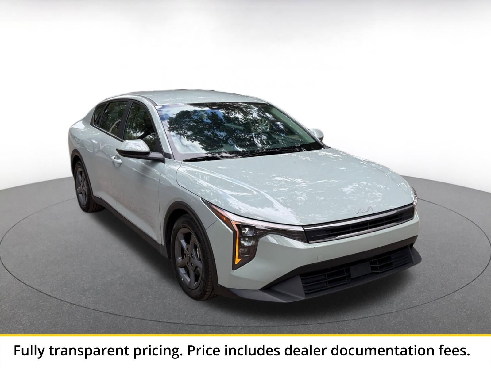 Thumbnail: 2025 Kia K4 - 1