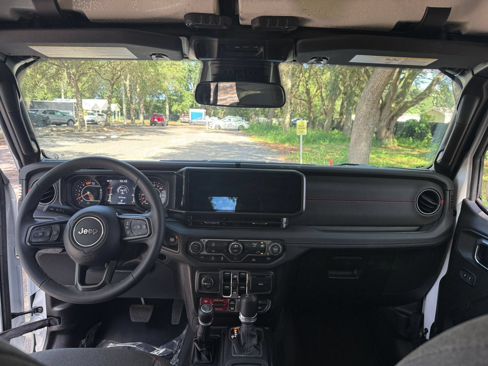 Thumbnail: 2025 Jeep Wrangler - 31