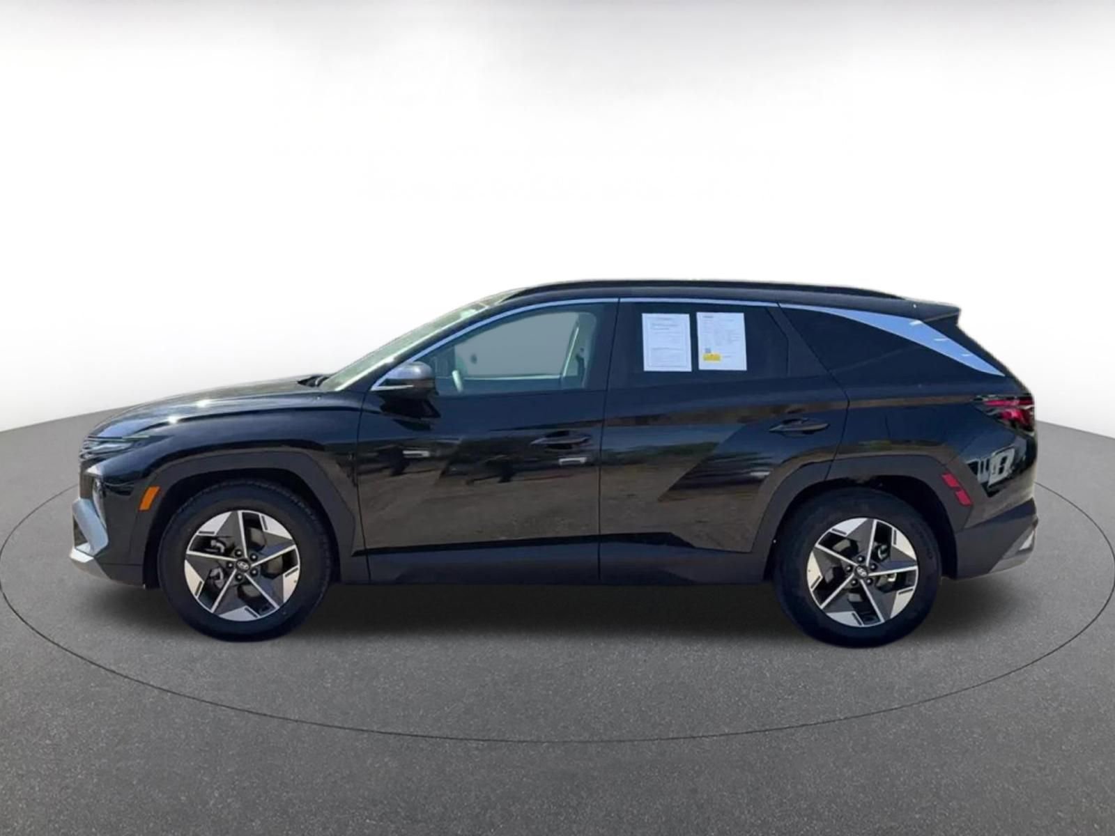 Thumbnail: 2025 Hyundai Tucson - 9