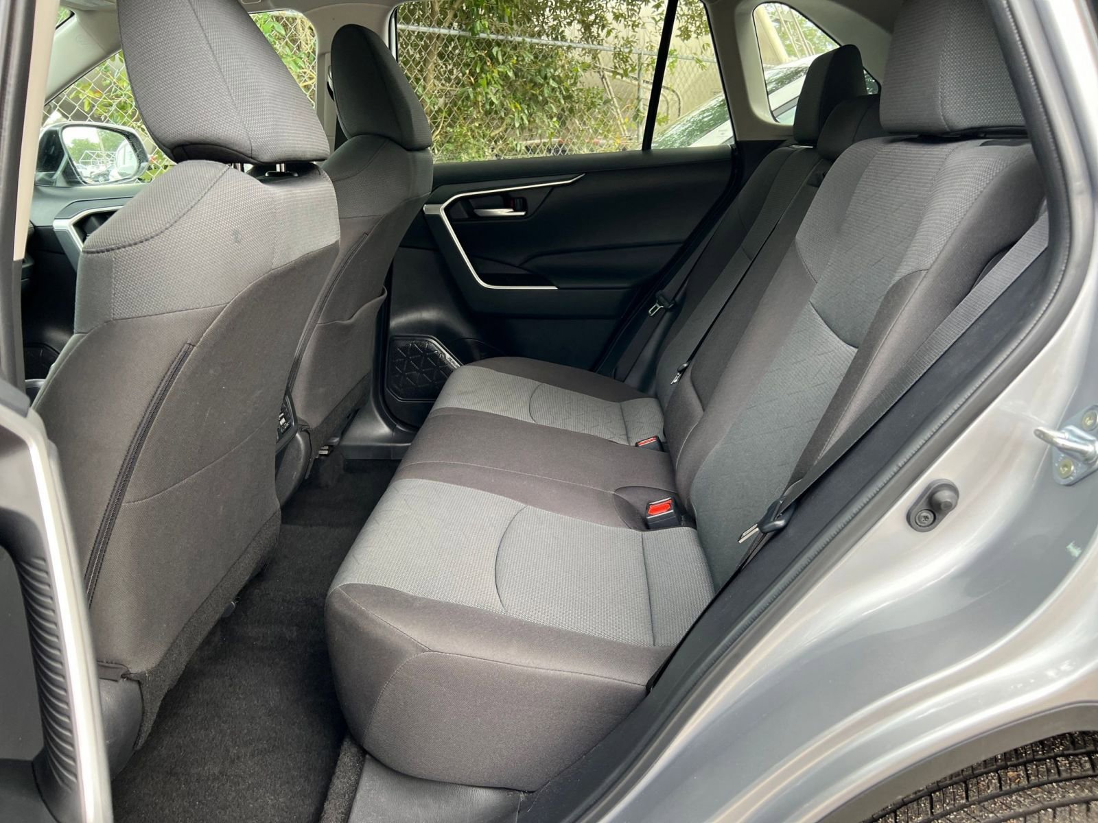 Thumbnail: 2025 Toyota RAV4 - 33