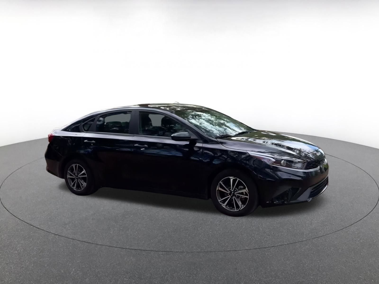 Thumbnail: 2024 Kia Forte - 2
