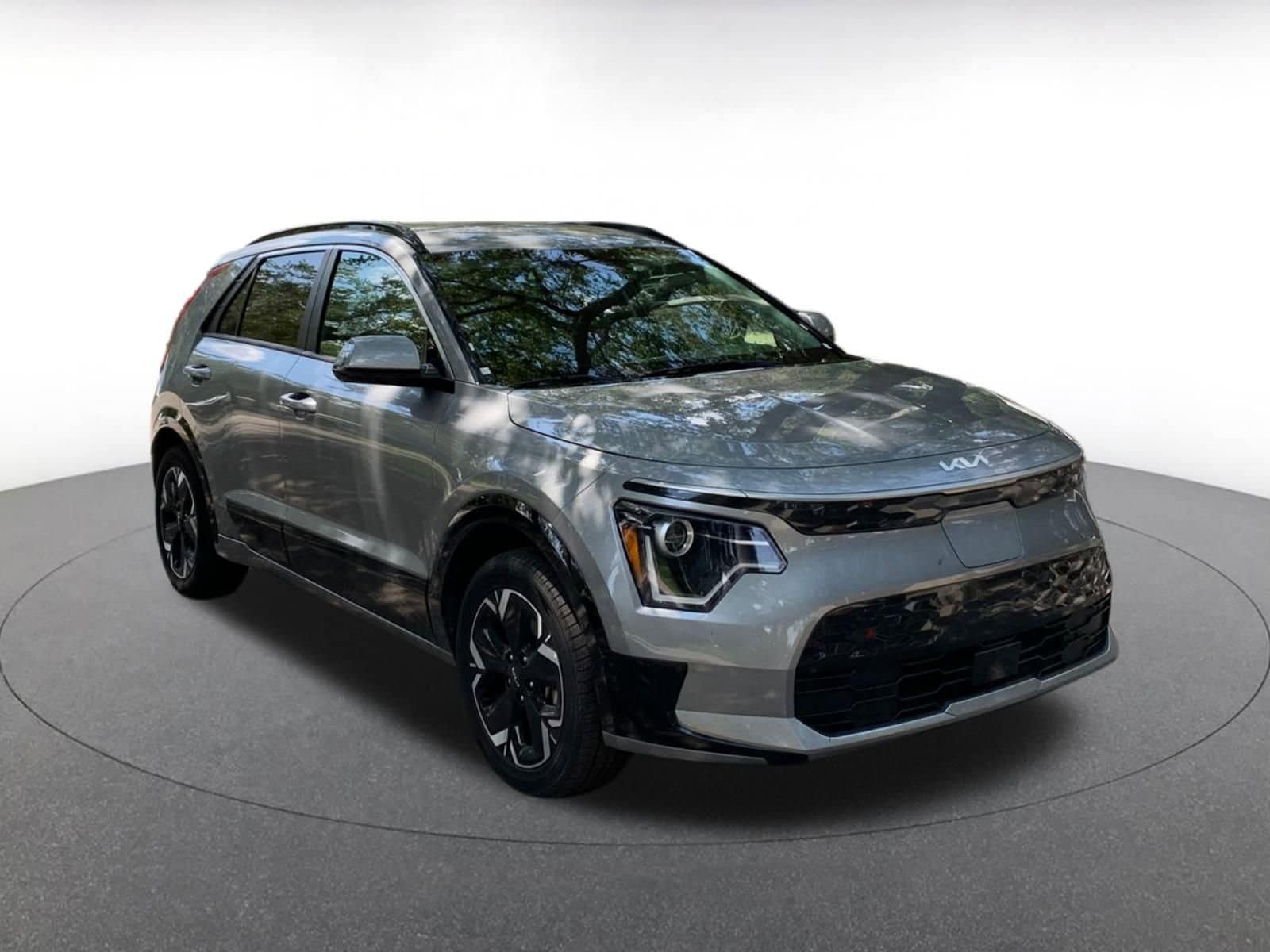 Thumbnail: 2023 Kia Niro - 1