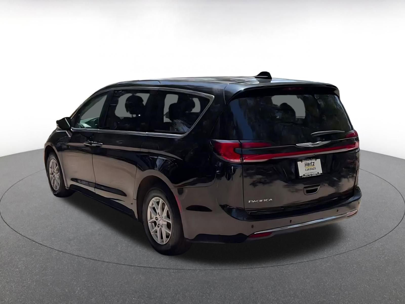 Thumbnail: 2024 Chrysler Pacifica - 11