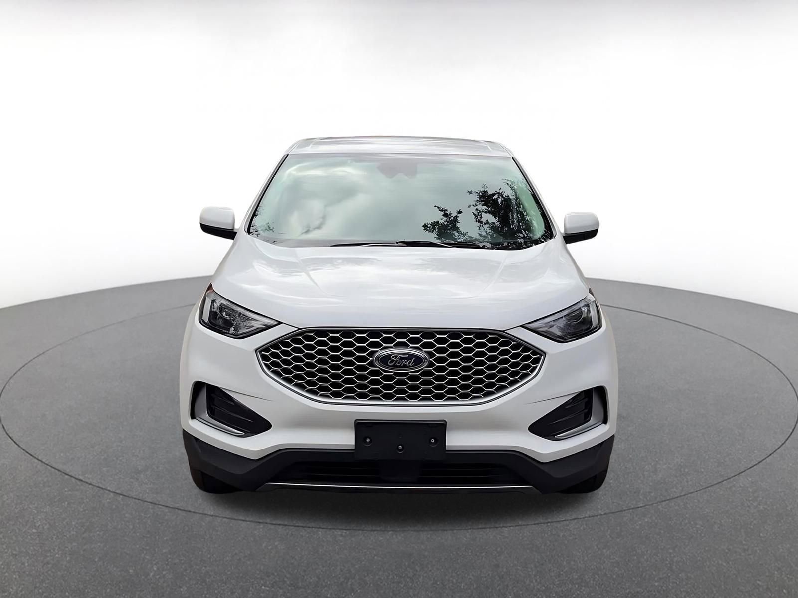 Thumbnail: 2024 Ford Edge - 4