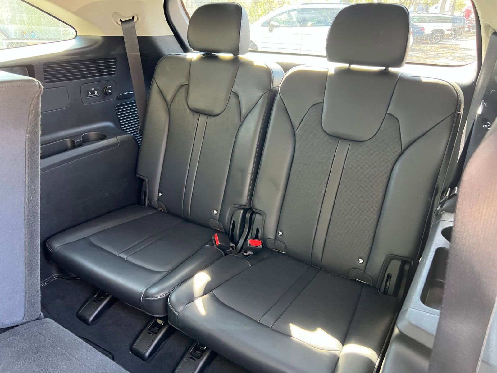 Thumbnail: 2024 Kia Sorento - 25