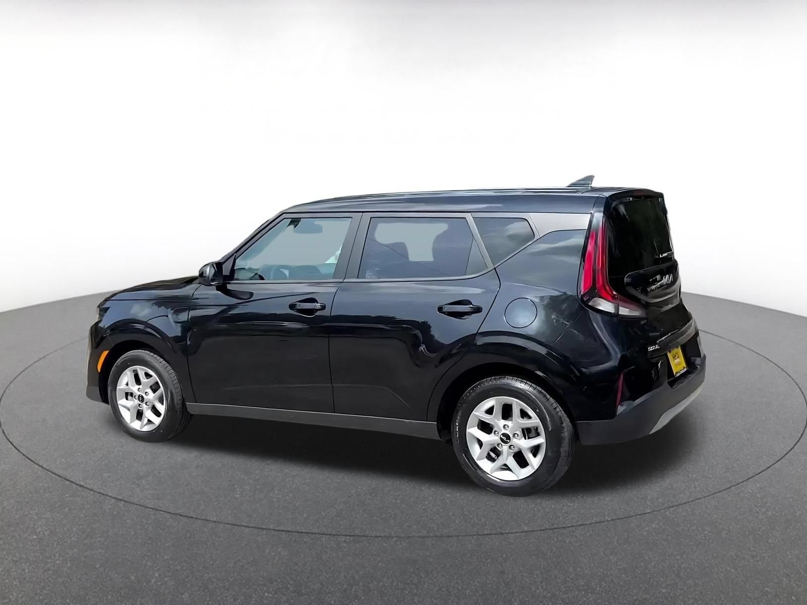 Thumbnail: 2025 Kia Soul - 10