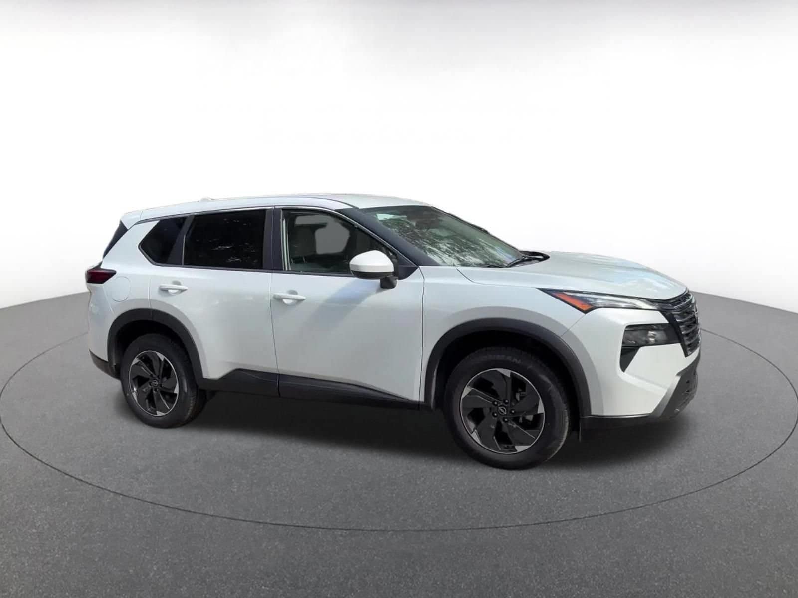 Thumbnail: 2025 Nissan Rogue - 2