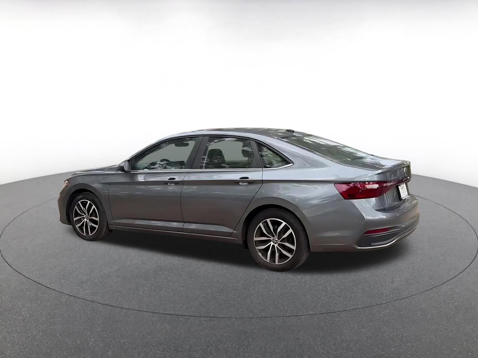 Thumbnail: 2025 Volkswagen Jetta - 11