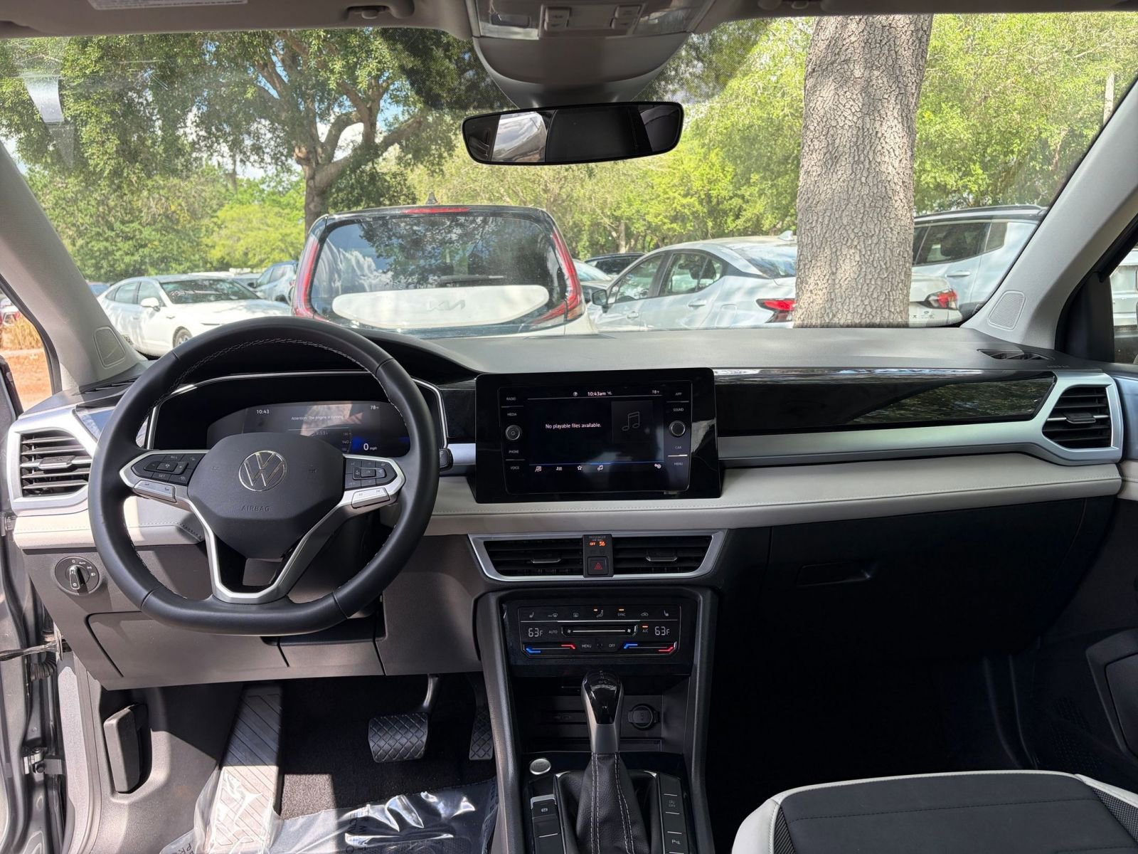 Thumbnail: 2025 Volkswagen Taos - 32