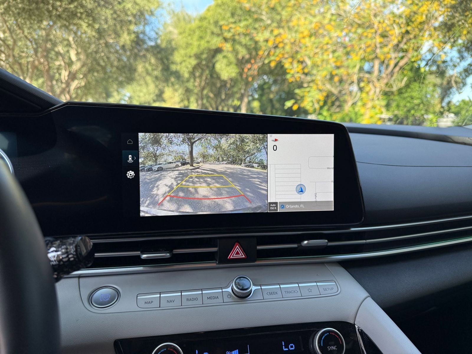 Thumbnail: 2025 Hyundai Elantra - 17