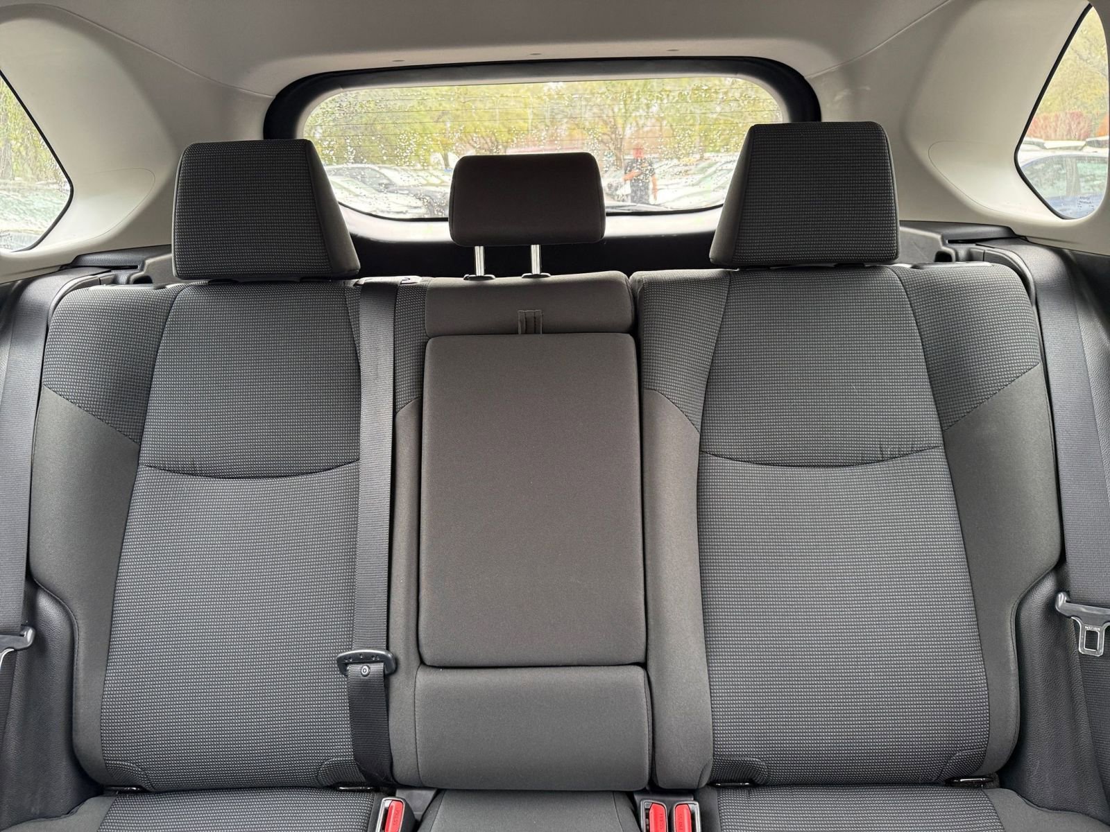 Thumbnail: 2025 Toyota RAV4 - 33