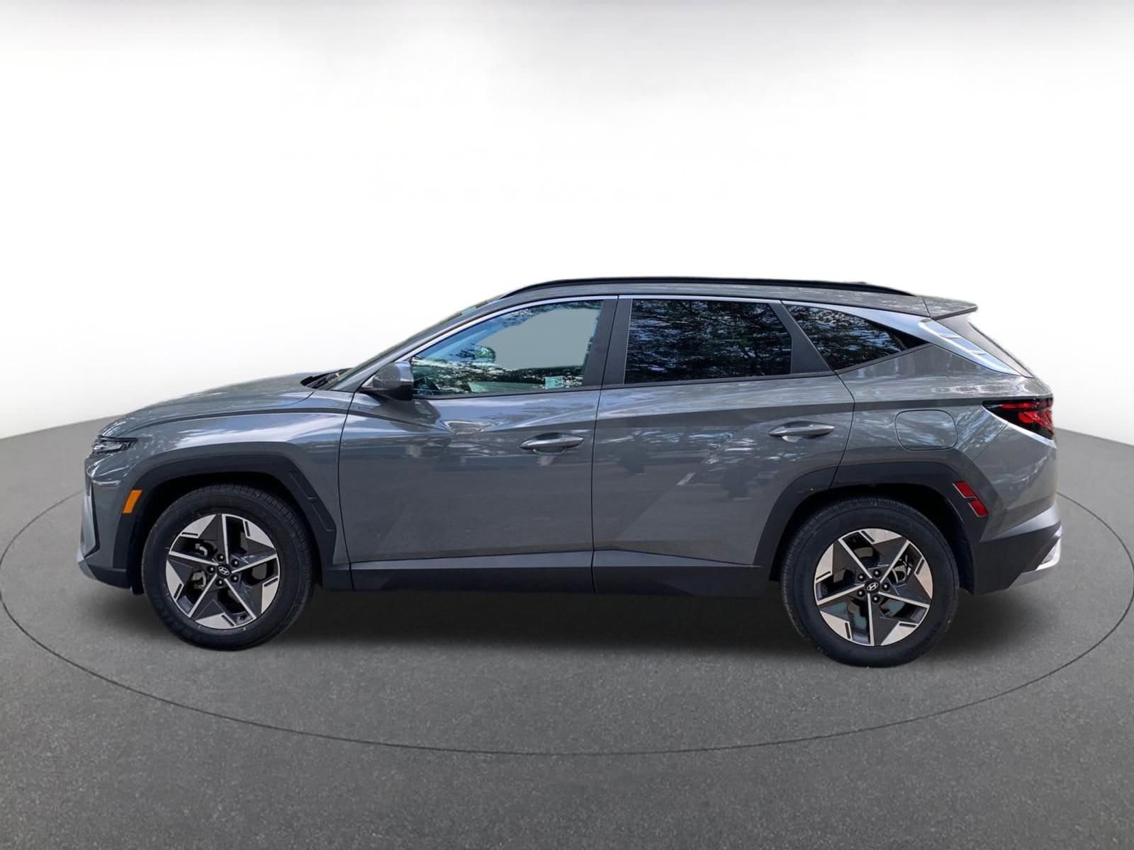 Thumbnail: 2025 Hyundai Tucson - 4