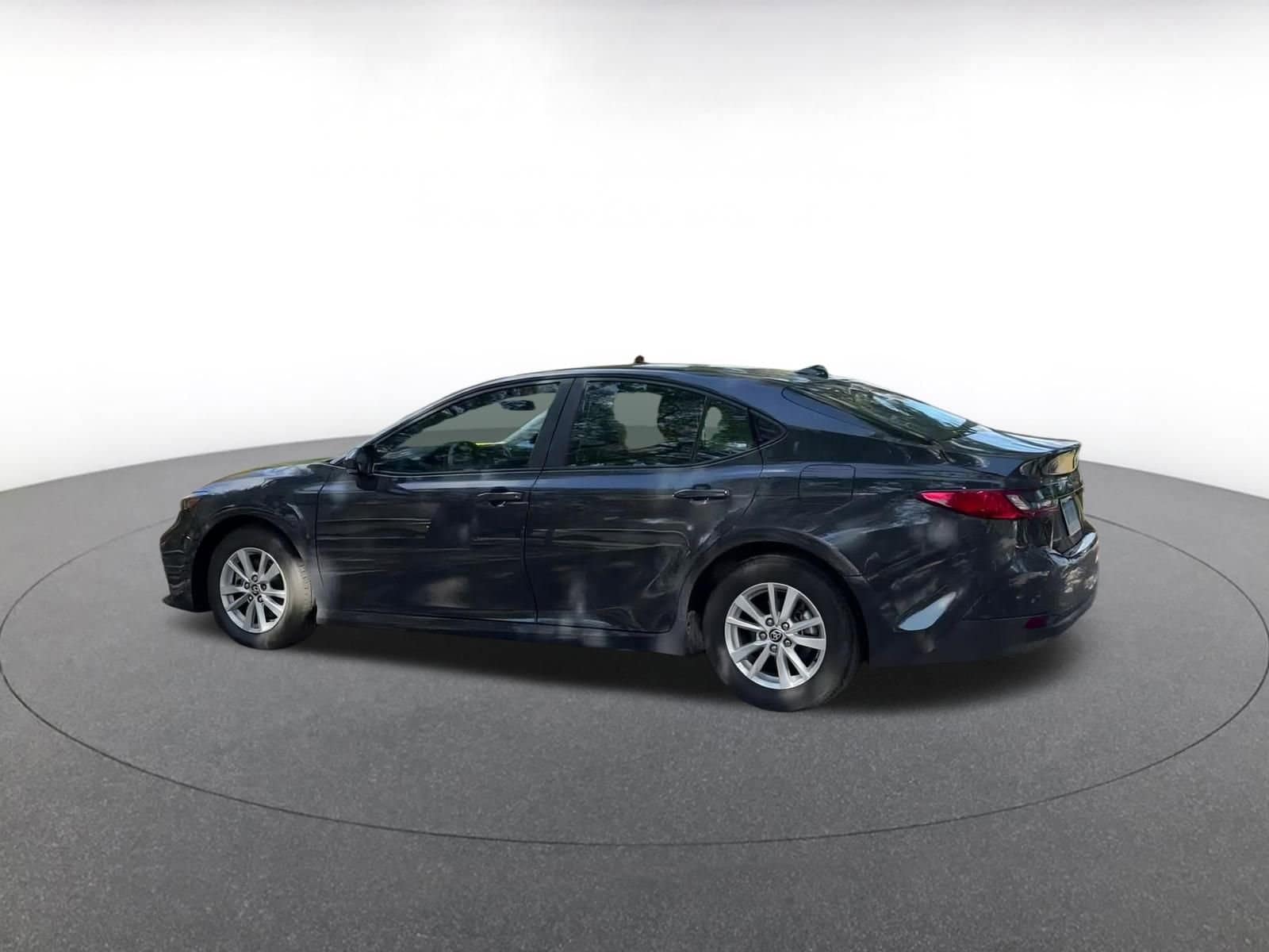 Thumbnail: 2025 Toyota Camry - 10