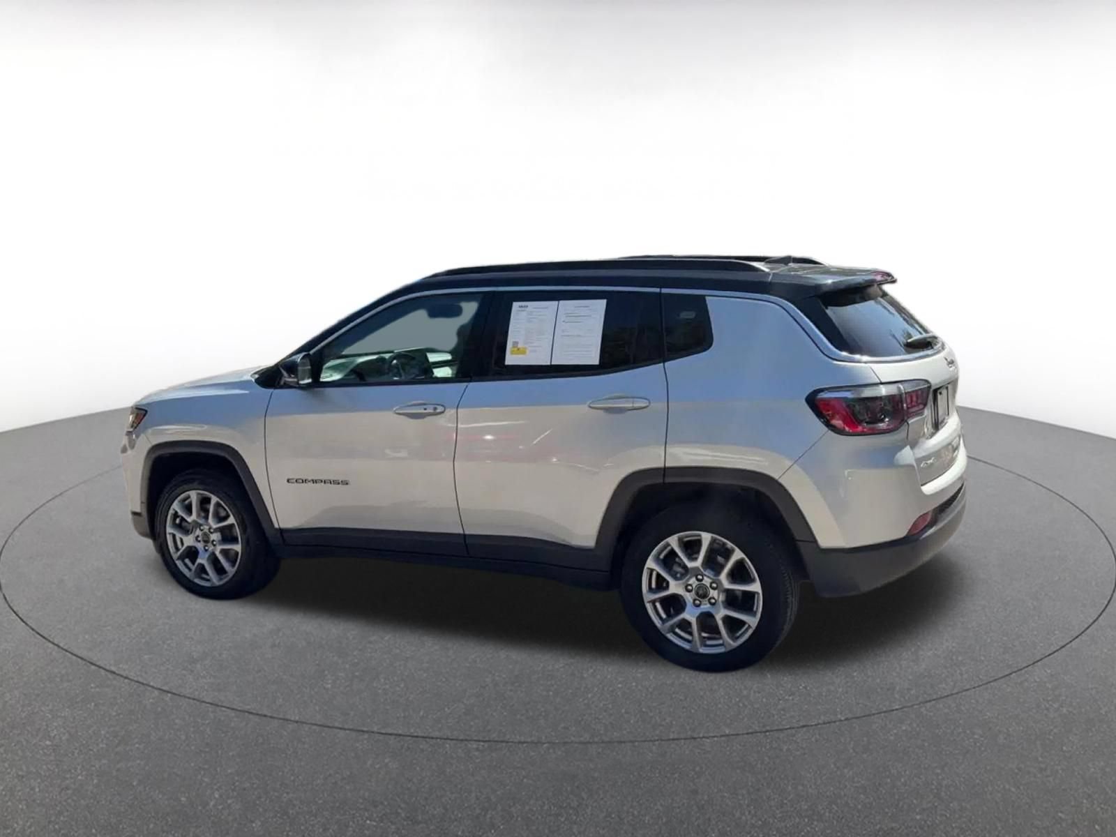 Thumbnail: 2025 Jeep Compass - 9