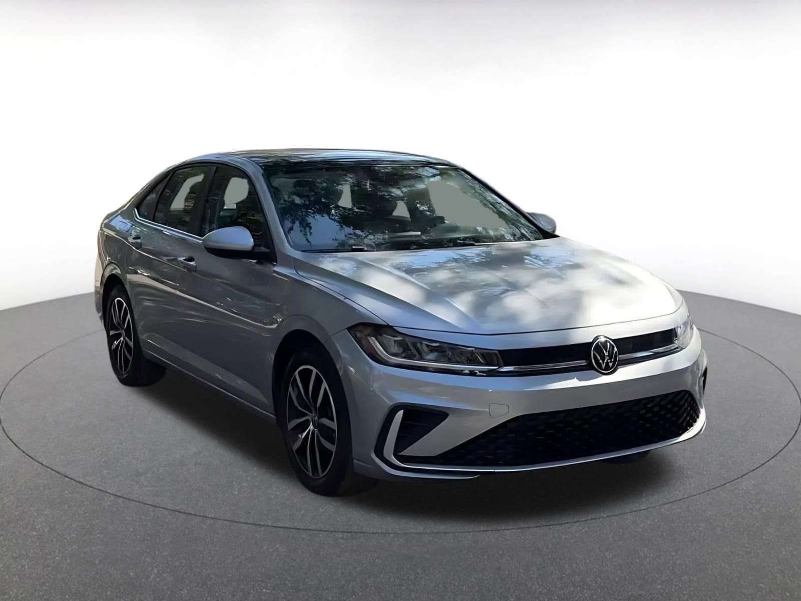 Thumbnail: 2025 Volkswagen Jetta - 3