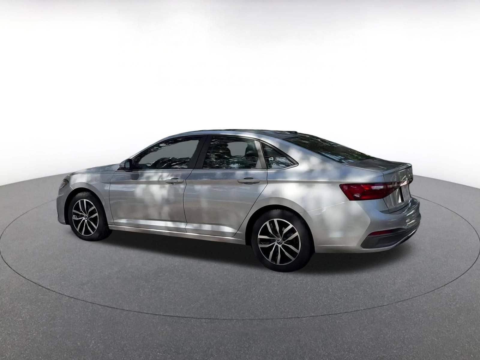 Thumbnail: 2025 Volkswagen Jetta - 10