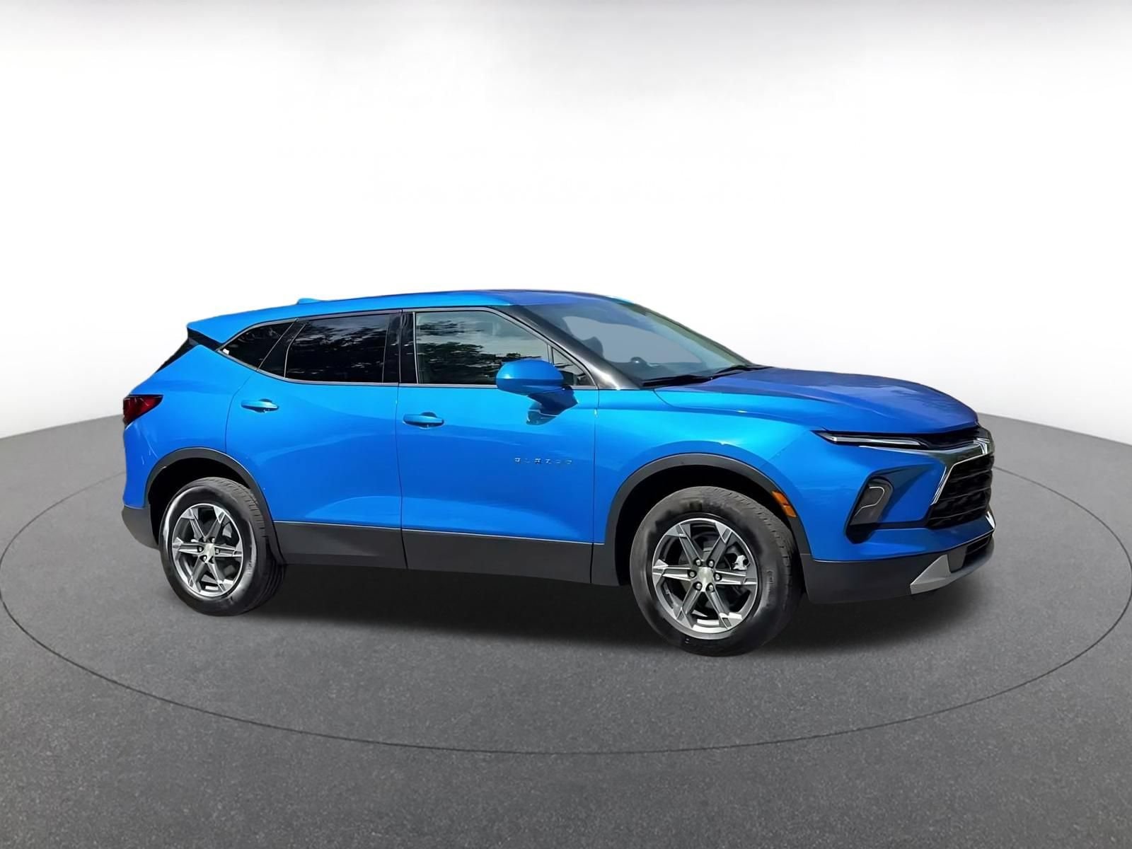 Thumbnail: 2025 Chevrolet Blazer - 2