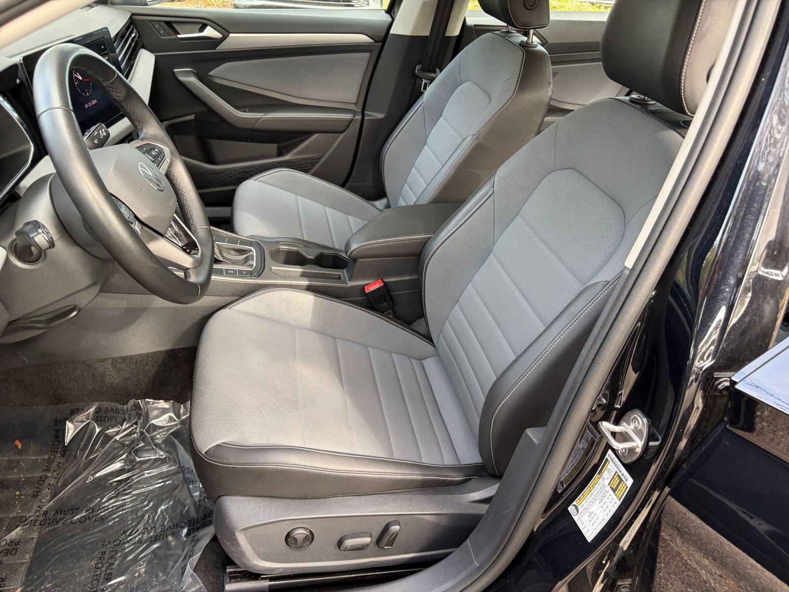 Thumbnail: 2025 Volkswagen Jetta - 23