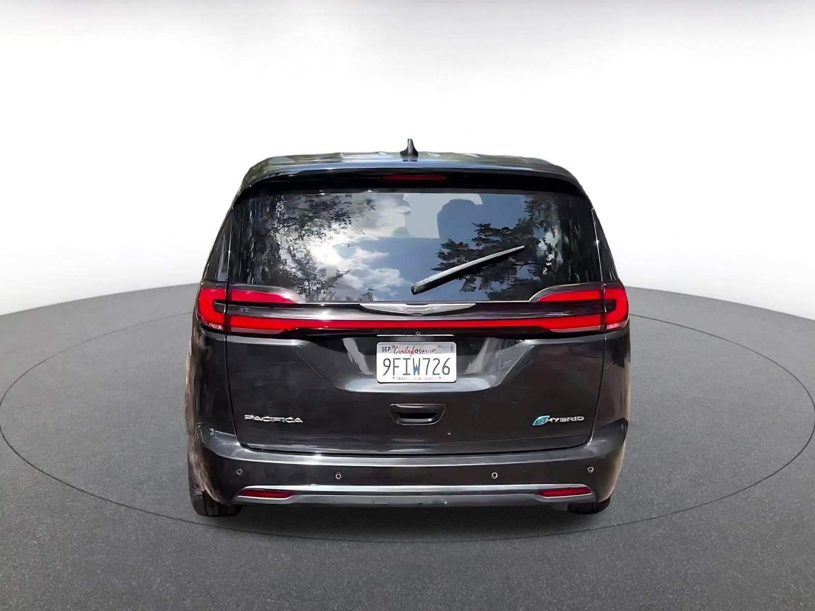 Thumbnail: 2023 Chrysler Pacifica - 12