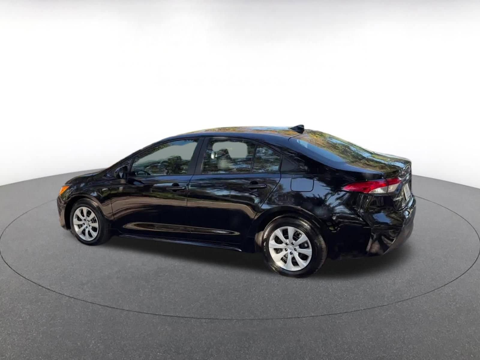 Thumbnail: 2025 Toyota Corolla - 10