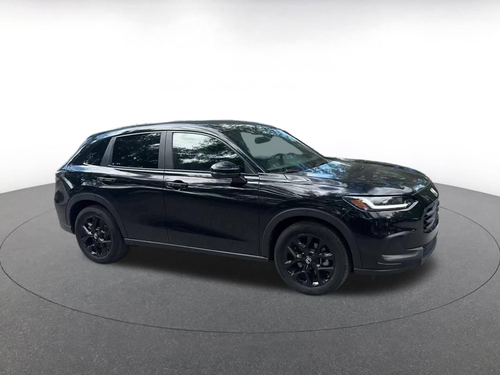 Thumbnail: 2025 Honda HR-V - 2