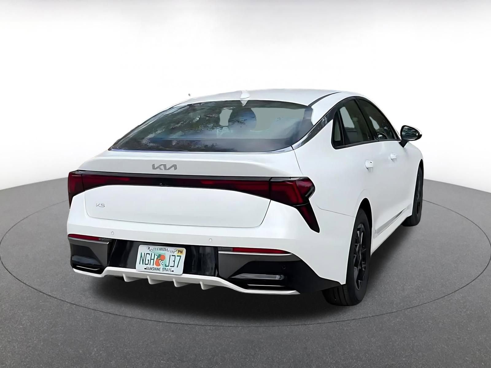 Thumbnail: 2025 Kia K5 - 14