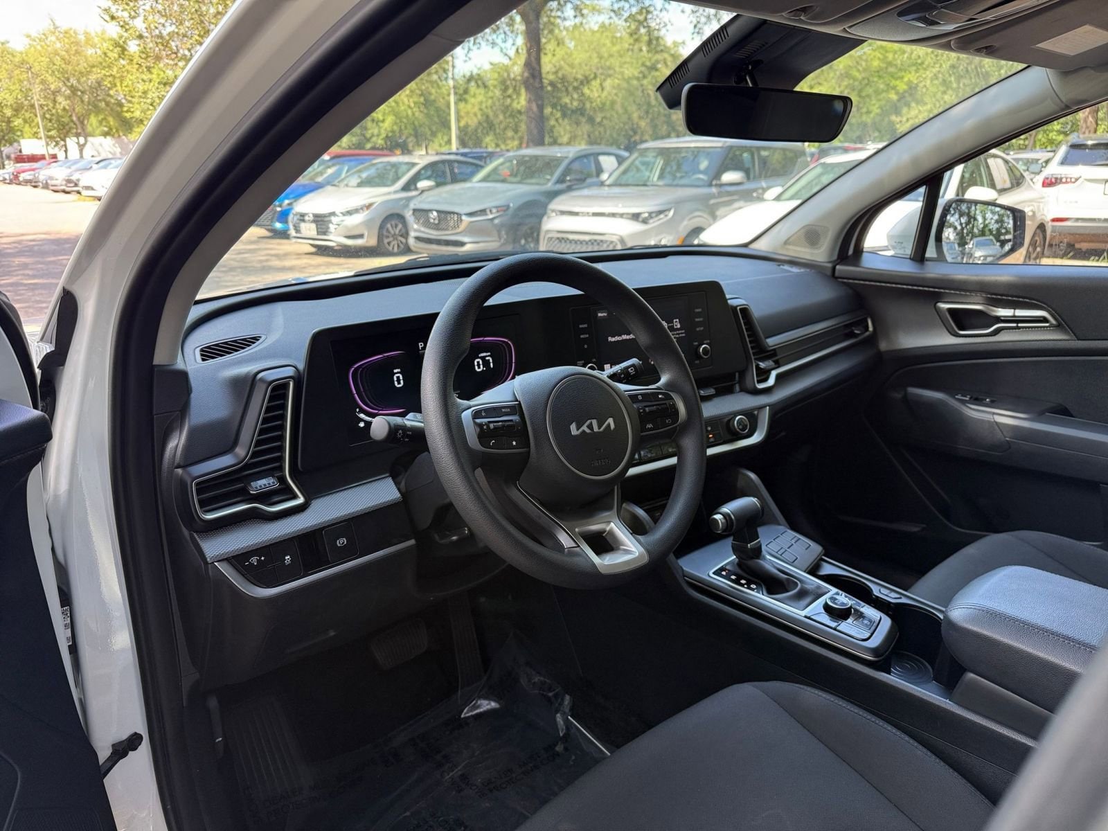 Thumbnail: 2025 Kia Sportage - 32