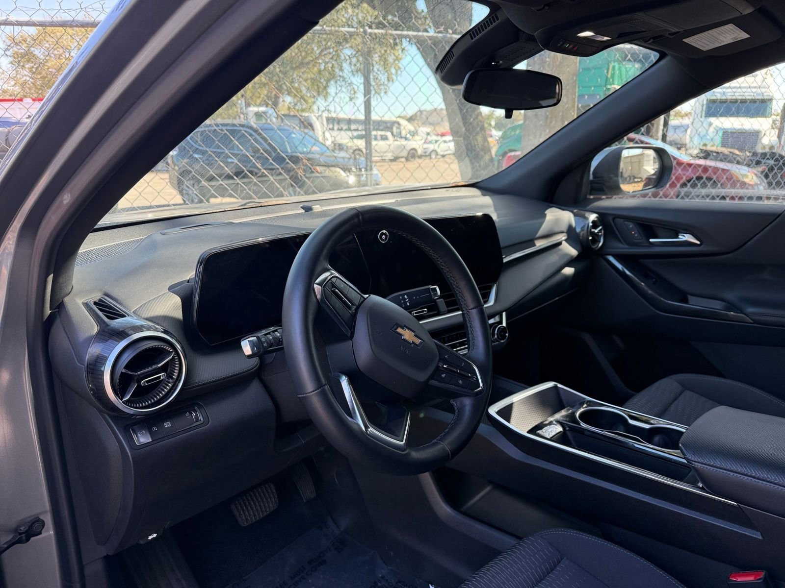 Thumbnail: 2025 Chevrolet Equinox - 28