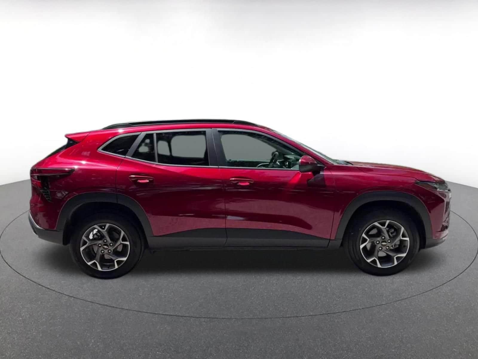 Thumbnail: 2025 Chevrolet Trax - 14