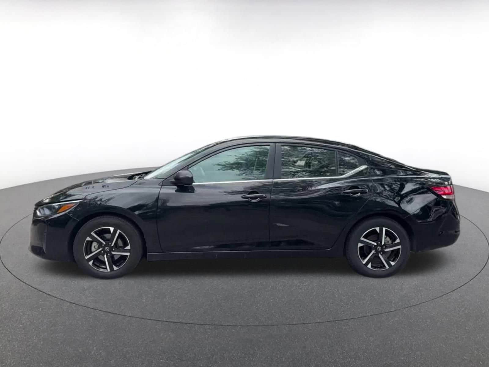 Thumbnail: 2024 Nissan Sentra - 9