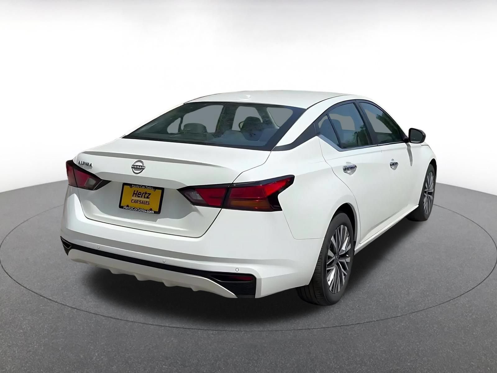 Thumbnail: 2025 Nissan Altima - 15