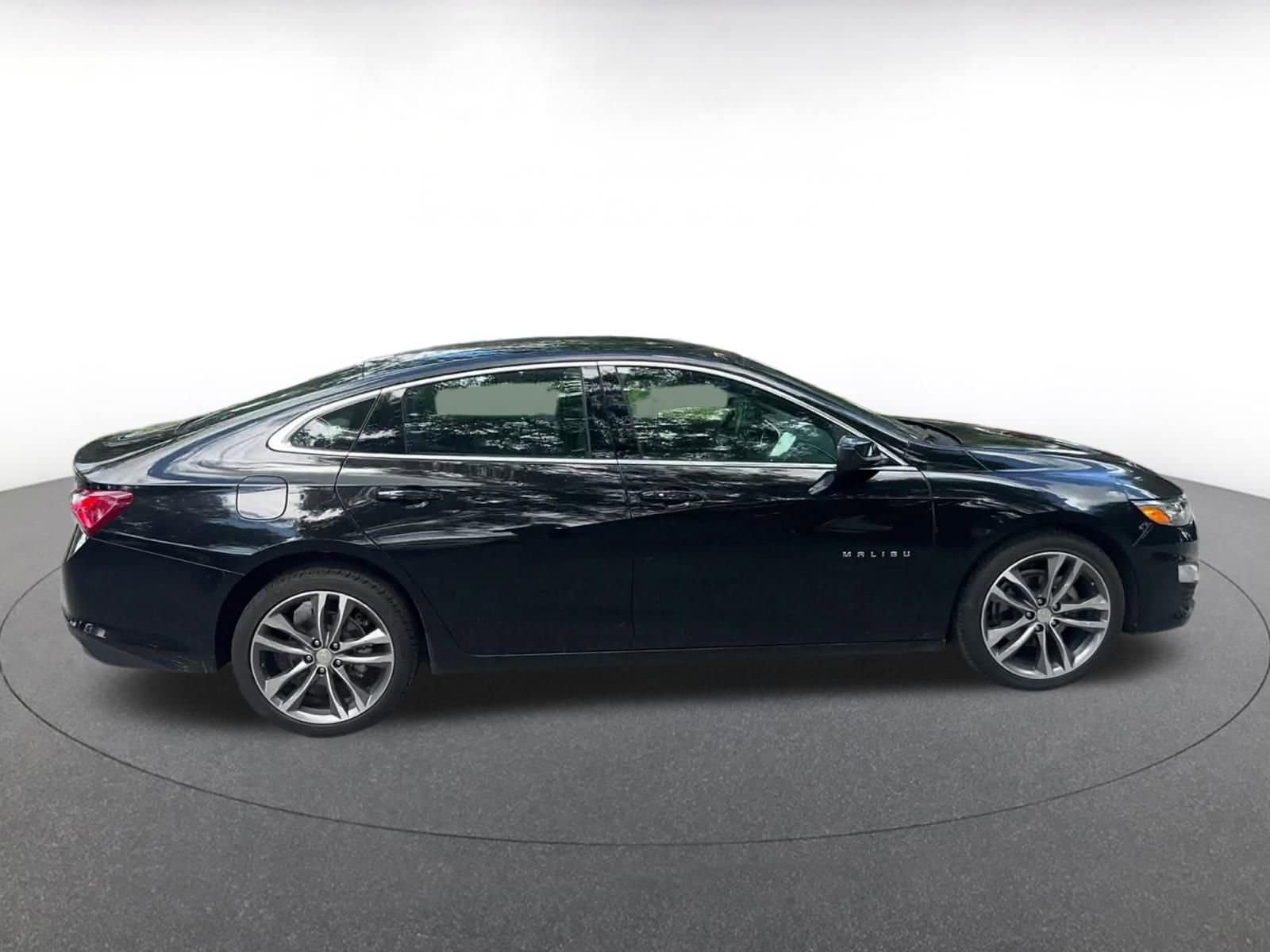 Thumbnail: 2024 Chevrolet Malibu - 16