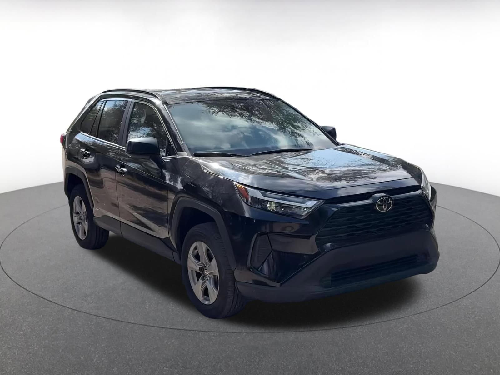 Thumbnail: 2025 Toyota RAV4 - 3