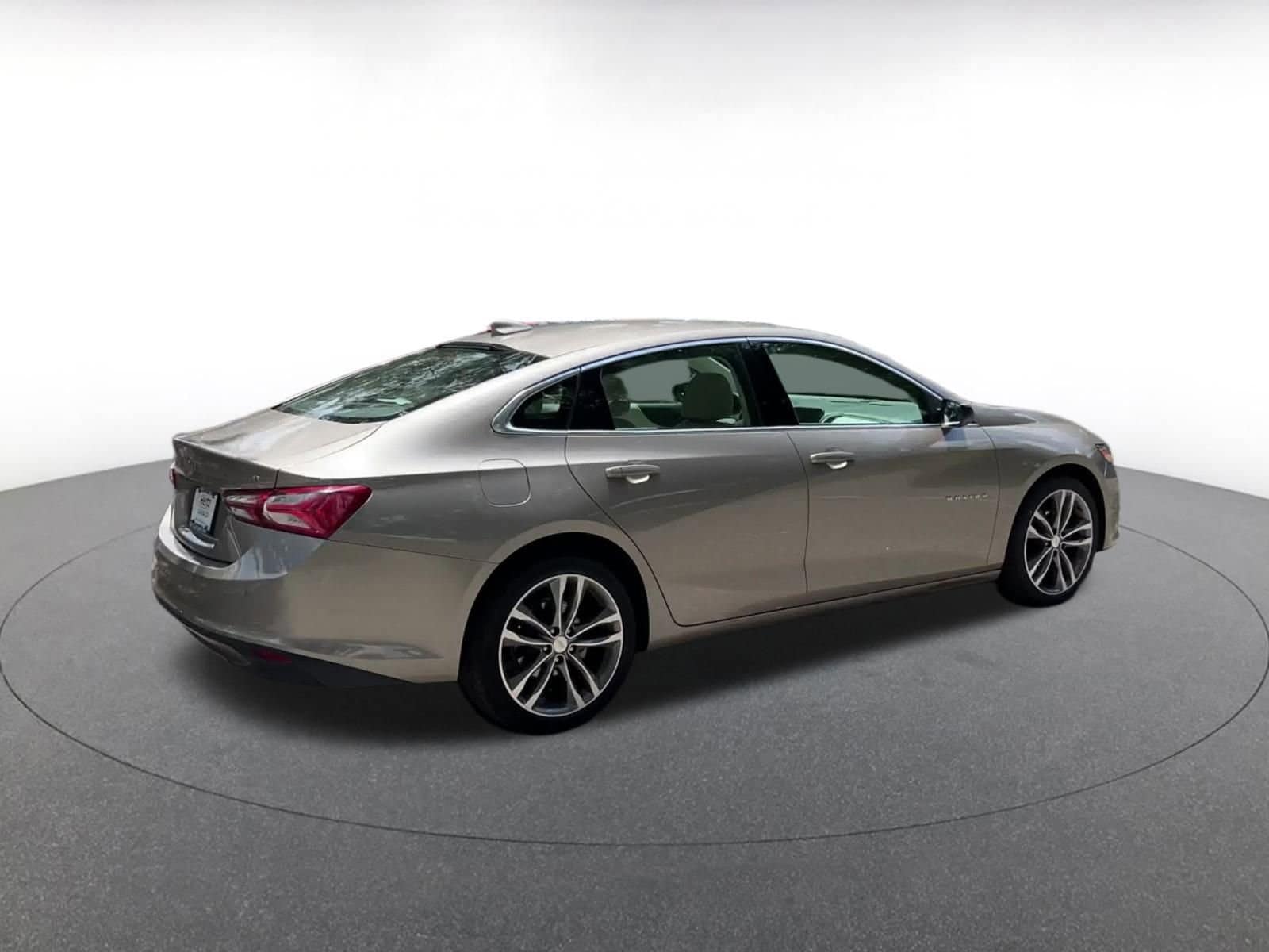 Thumbnail: 2024 Chevrolet Malibu - 15