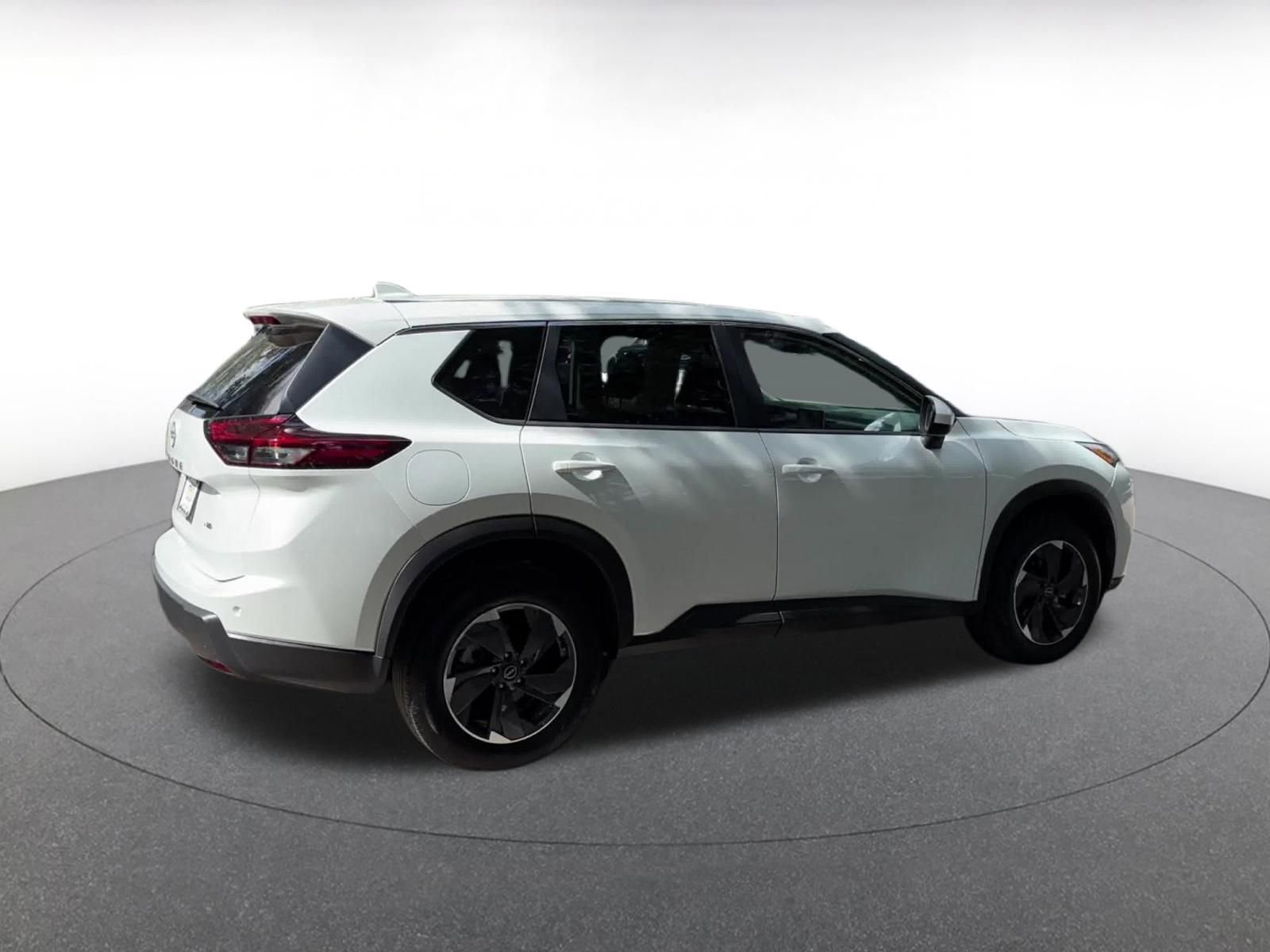 Thumbnail: 2025 Nissan Rogue - 14