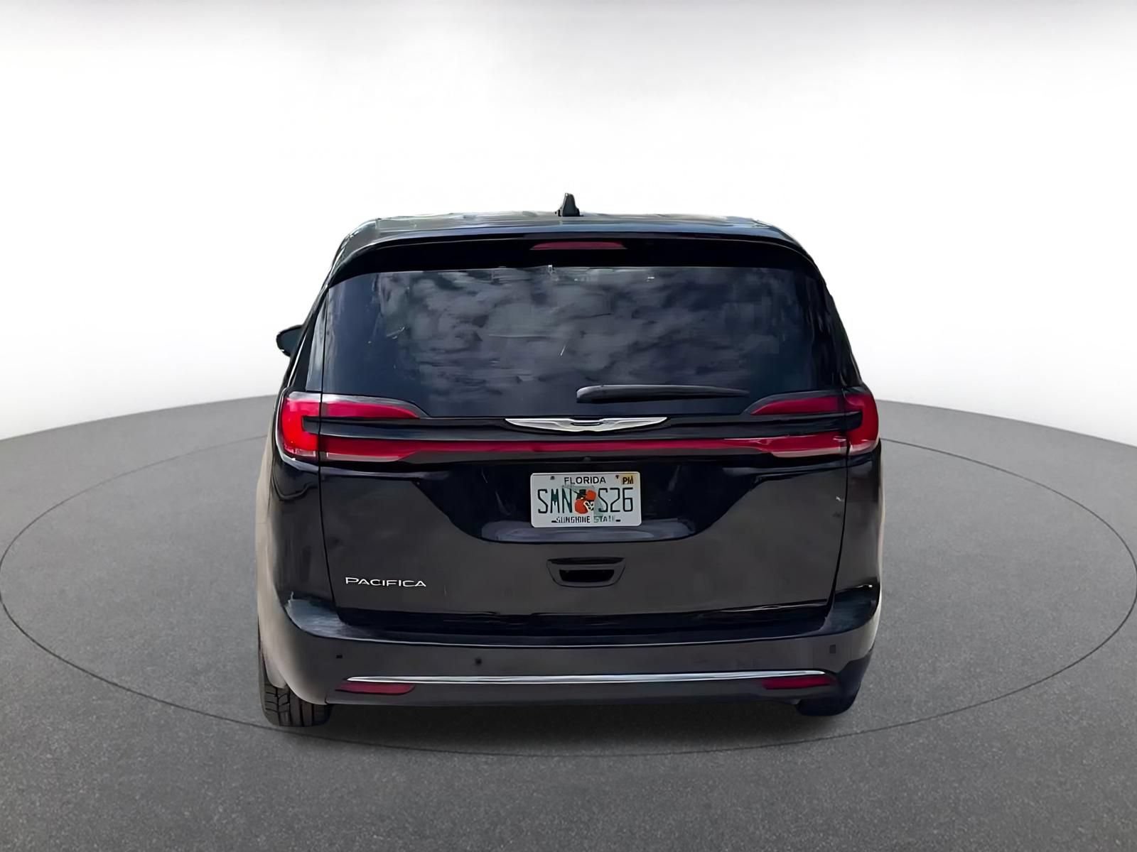 Thumbnail: 2025 Chrysler Pacifica - 10