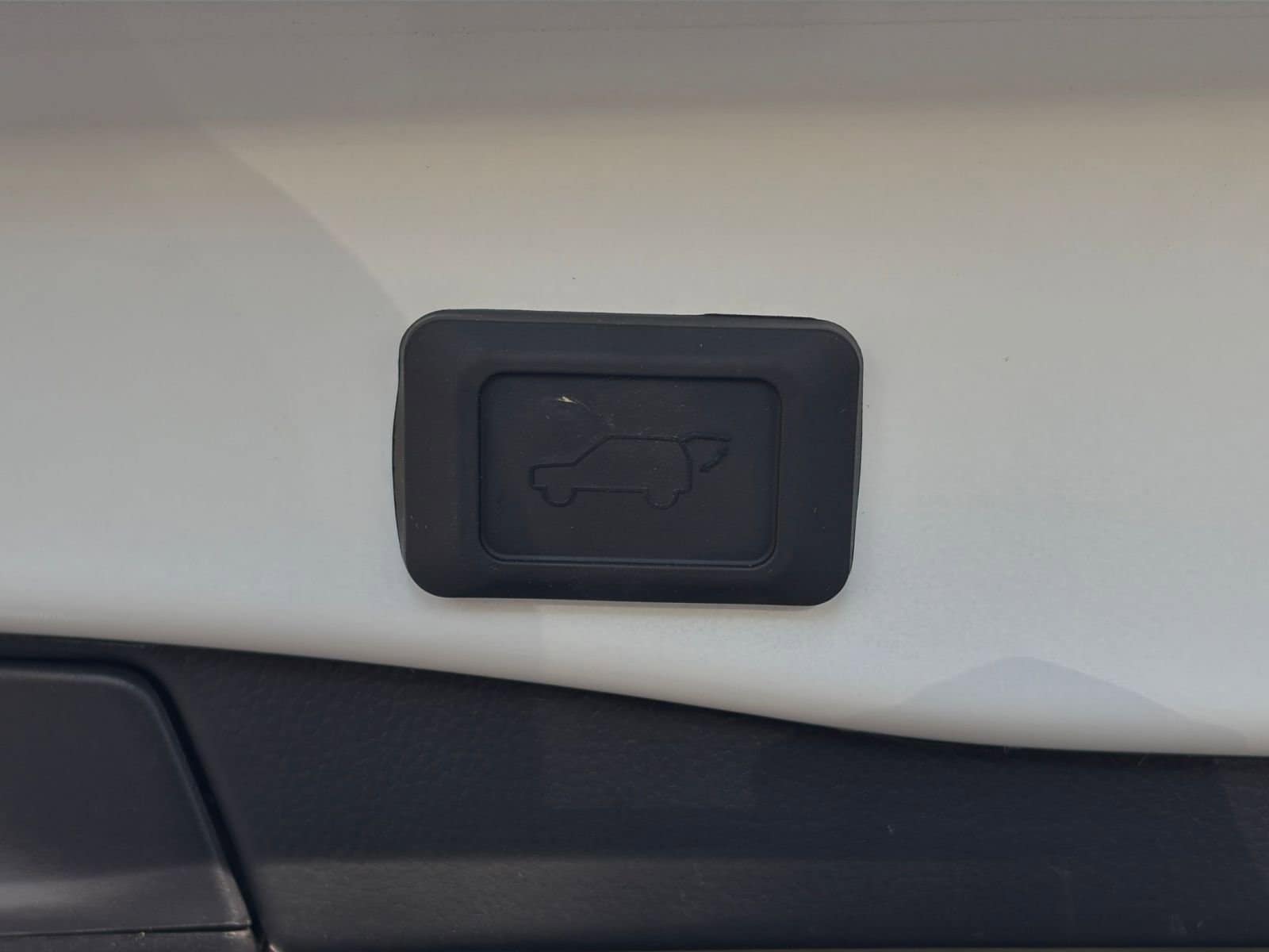 Thumbnail: 2025 Toyota RAV4 - 20