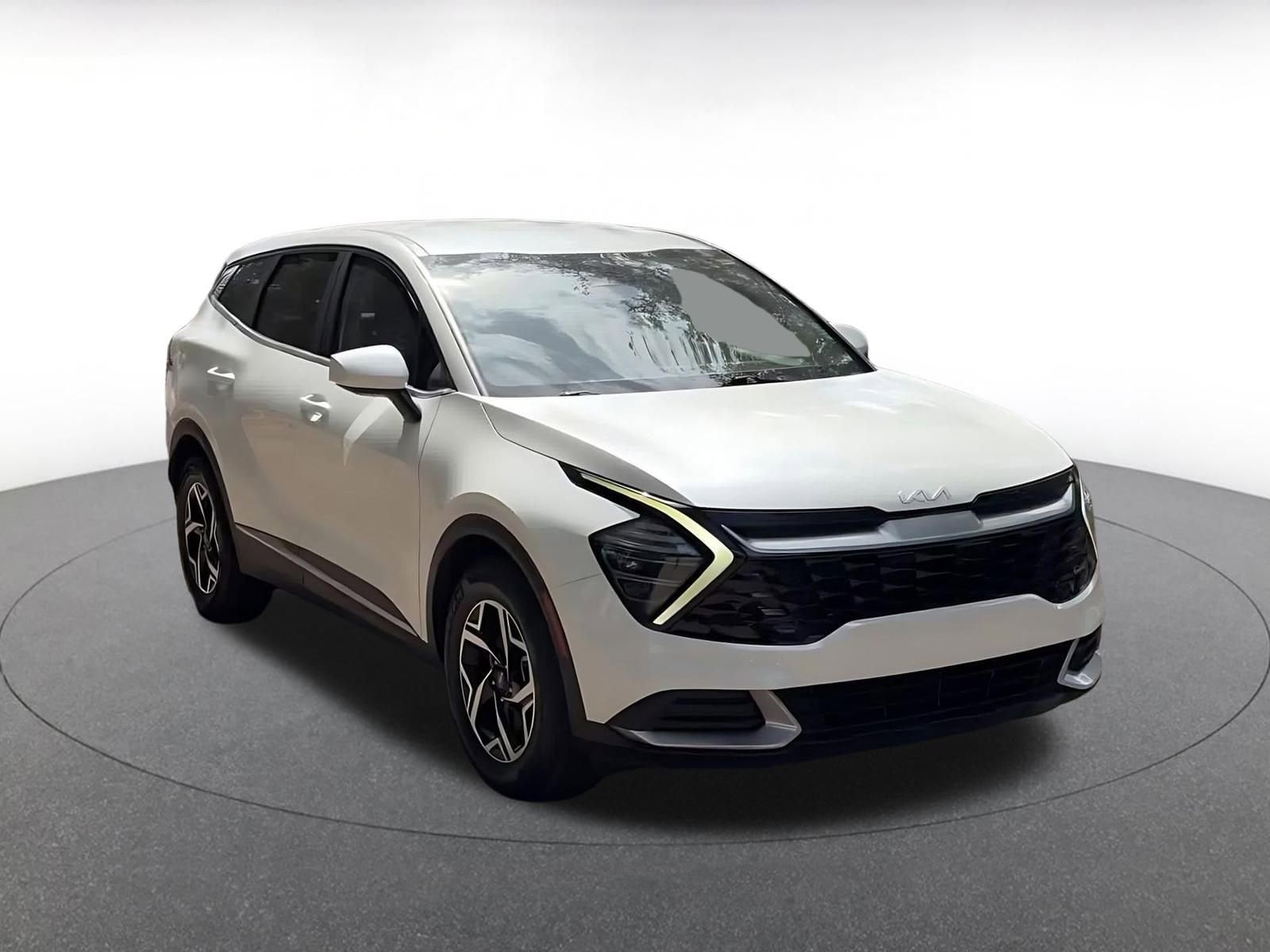 Thumbnail: 2024 Kia Sportage - 3