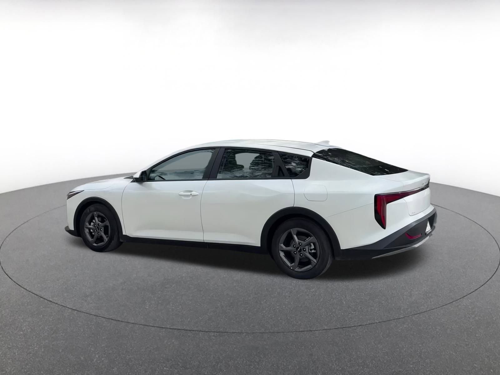 Thumbnail: 2025 Kia K4 - 10