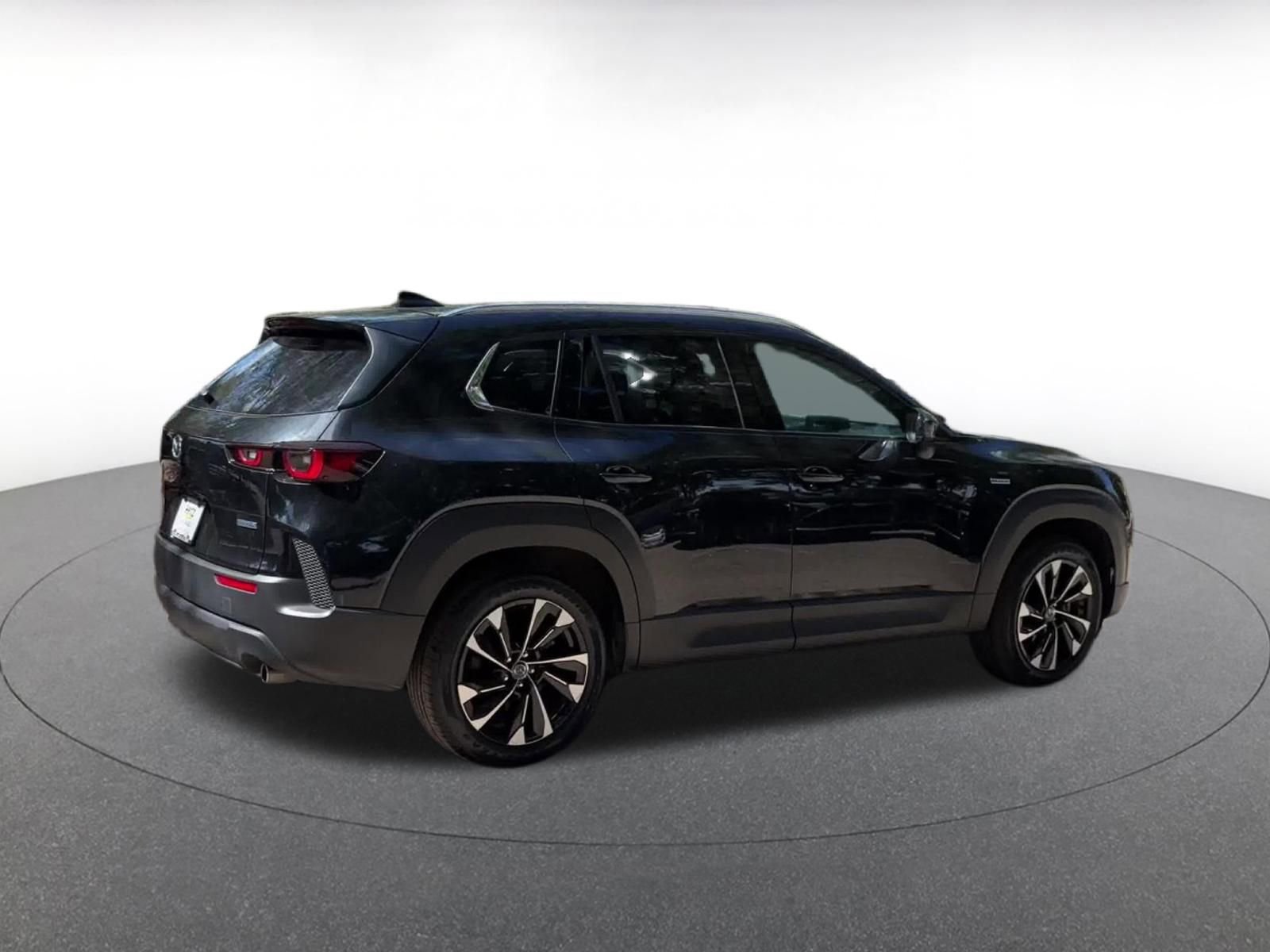 Thumbnail: 2025 Mazda CX-50 - 15