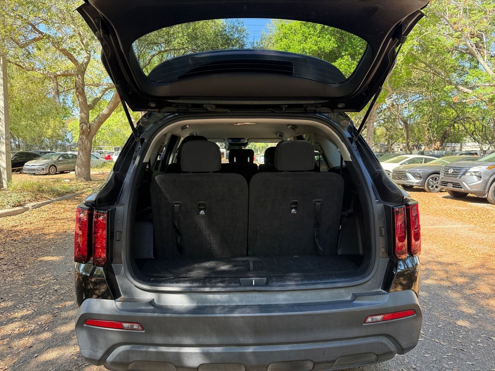 Thumbnail: 2023 Kia Sorento - 28