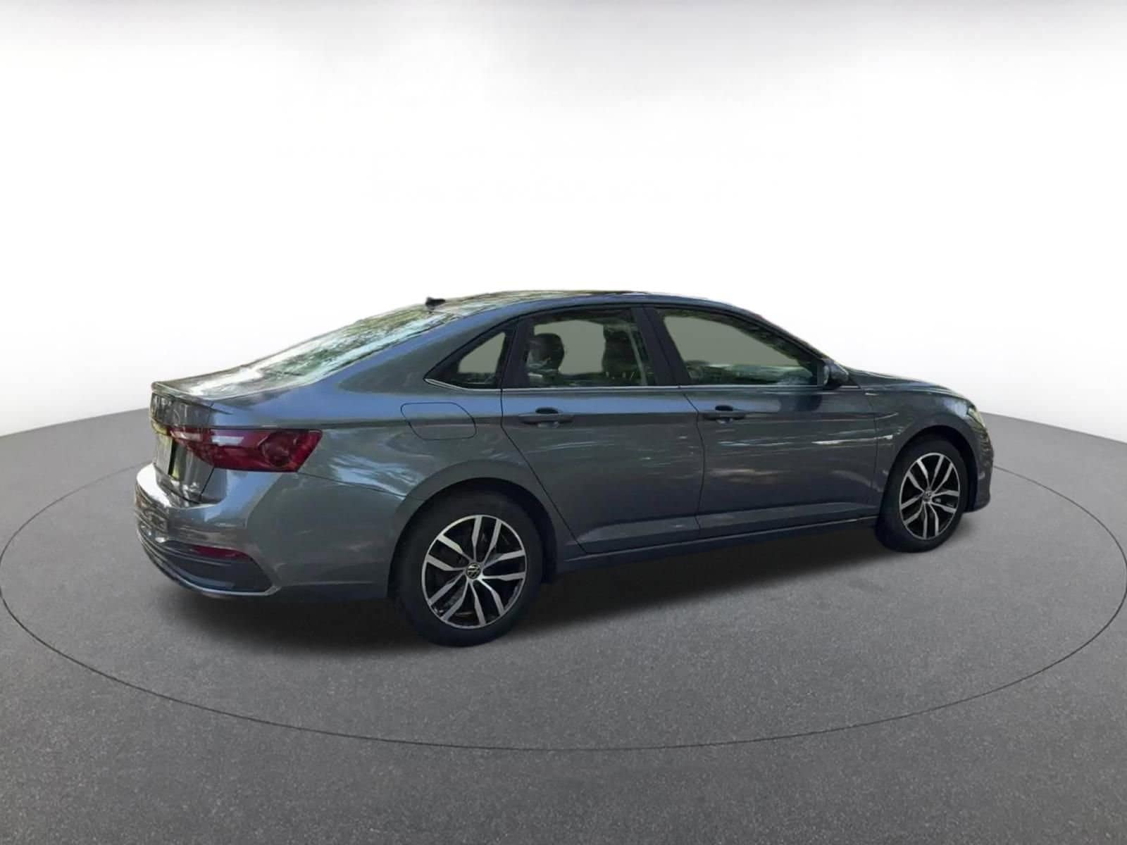 Thumbnail: 2025 Volkswagen Jetta - 15