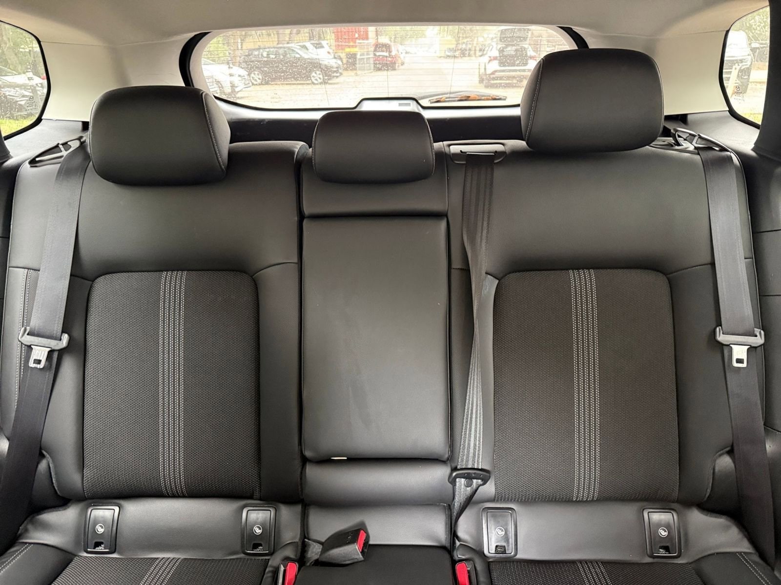 Thumbnail: 2025 Mazda CX-50 - 33