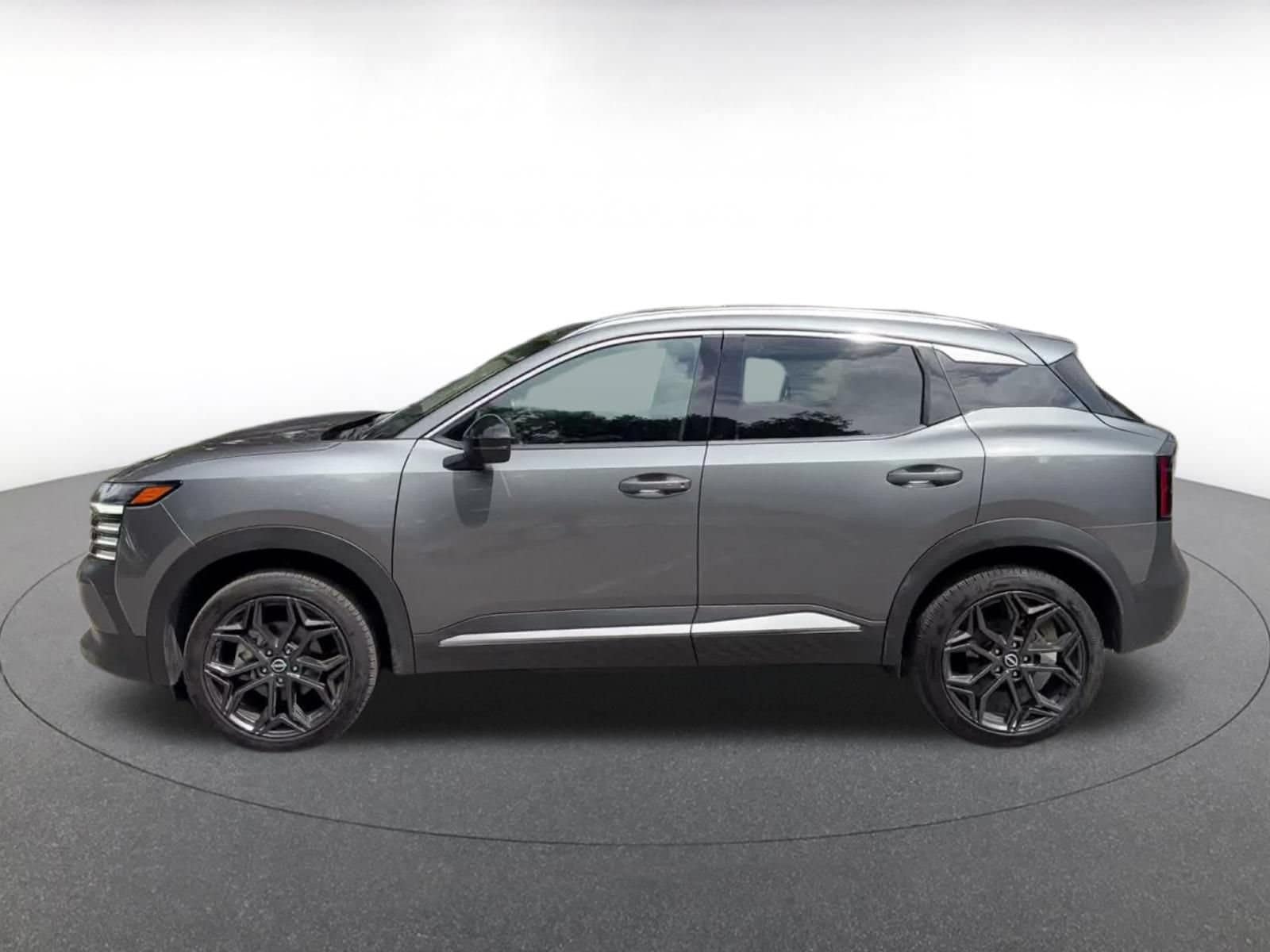 Thumbnail: 2026 Nissan Kicks - 8