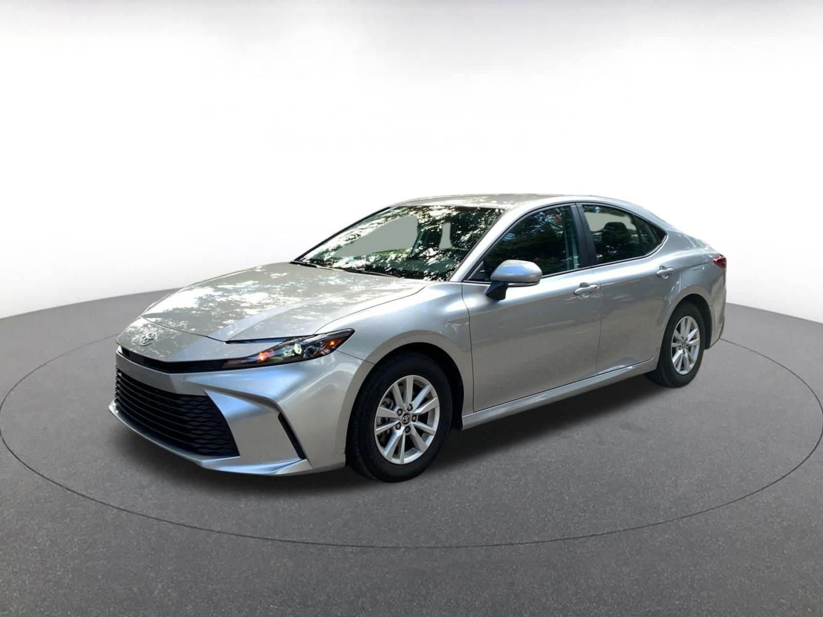 Thumbnail: 2025 Toyota Camry - 3