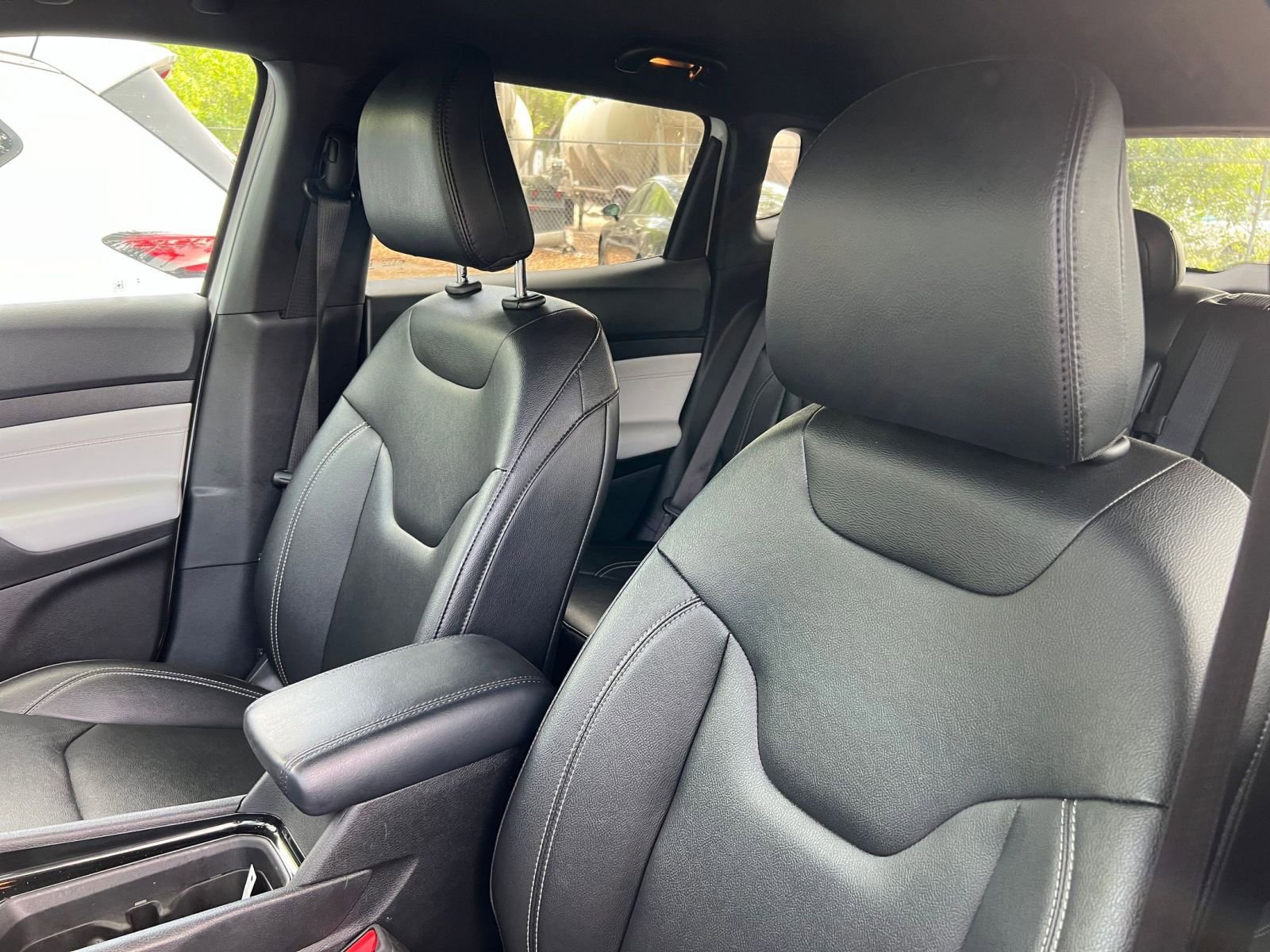 Thumbnail: 2025 Jeep Compass - 32