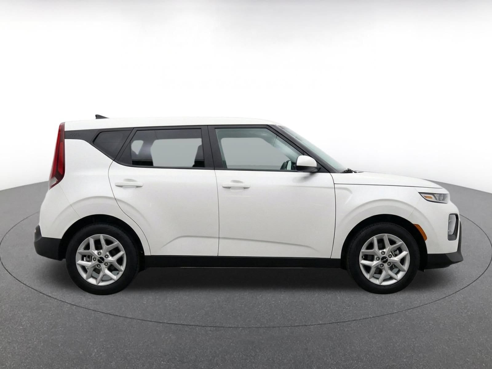 Thumbnail: 2025 Kia Soul - 8