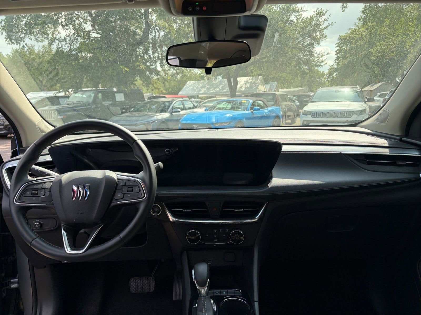 Thumbnail: 2025 Buick Encore GX - 32
