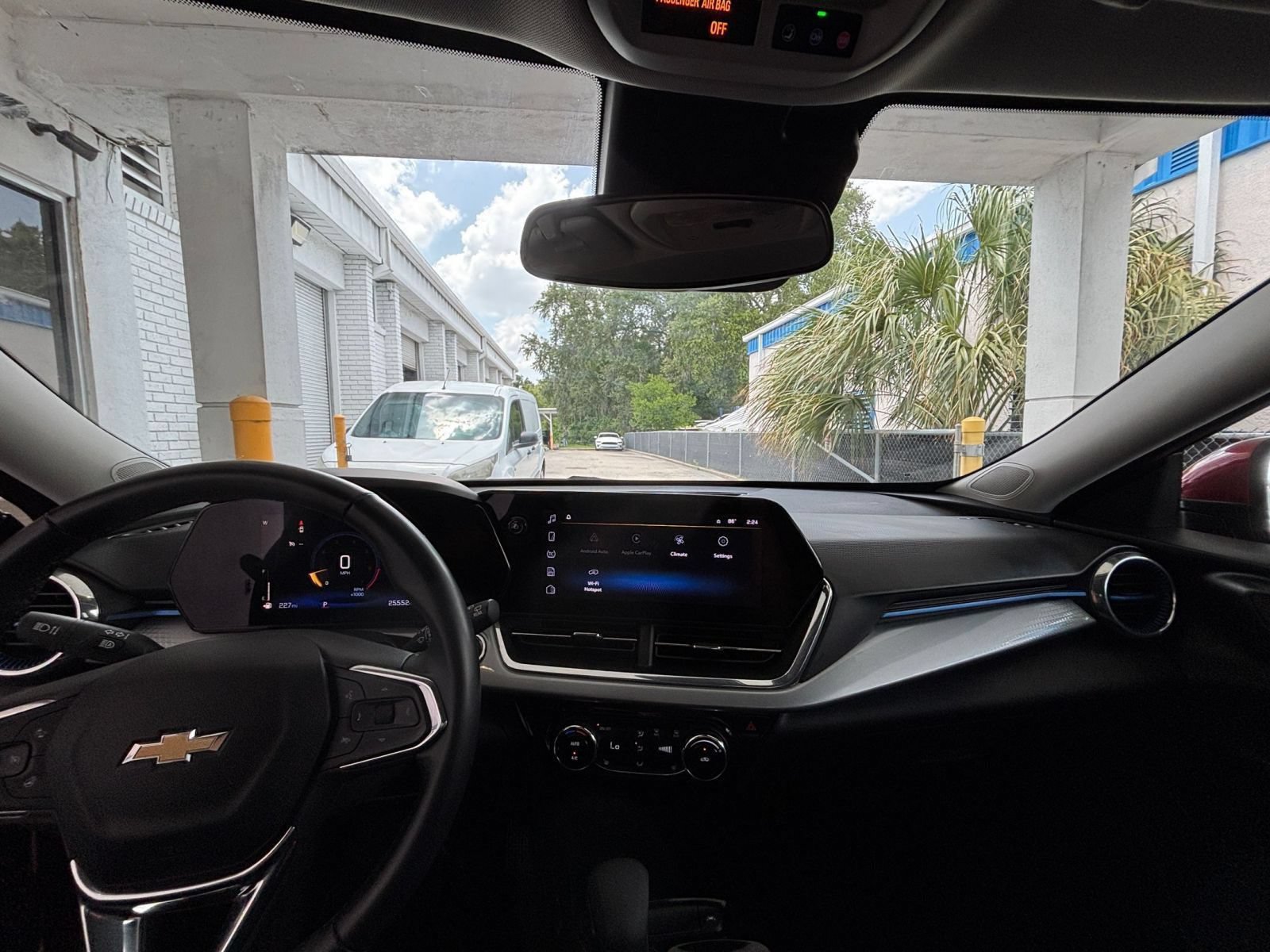 Thumbnail: 2025 Chevrolet Trax - 28