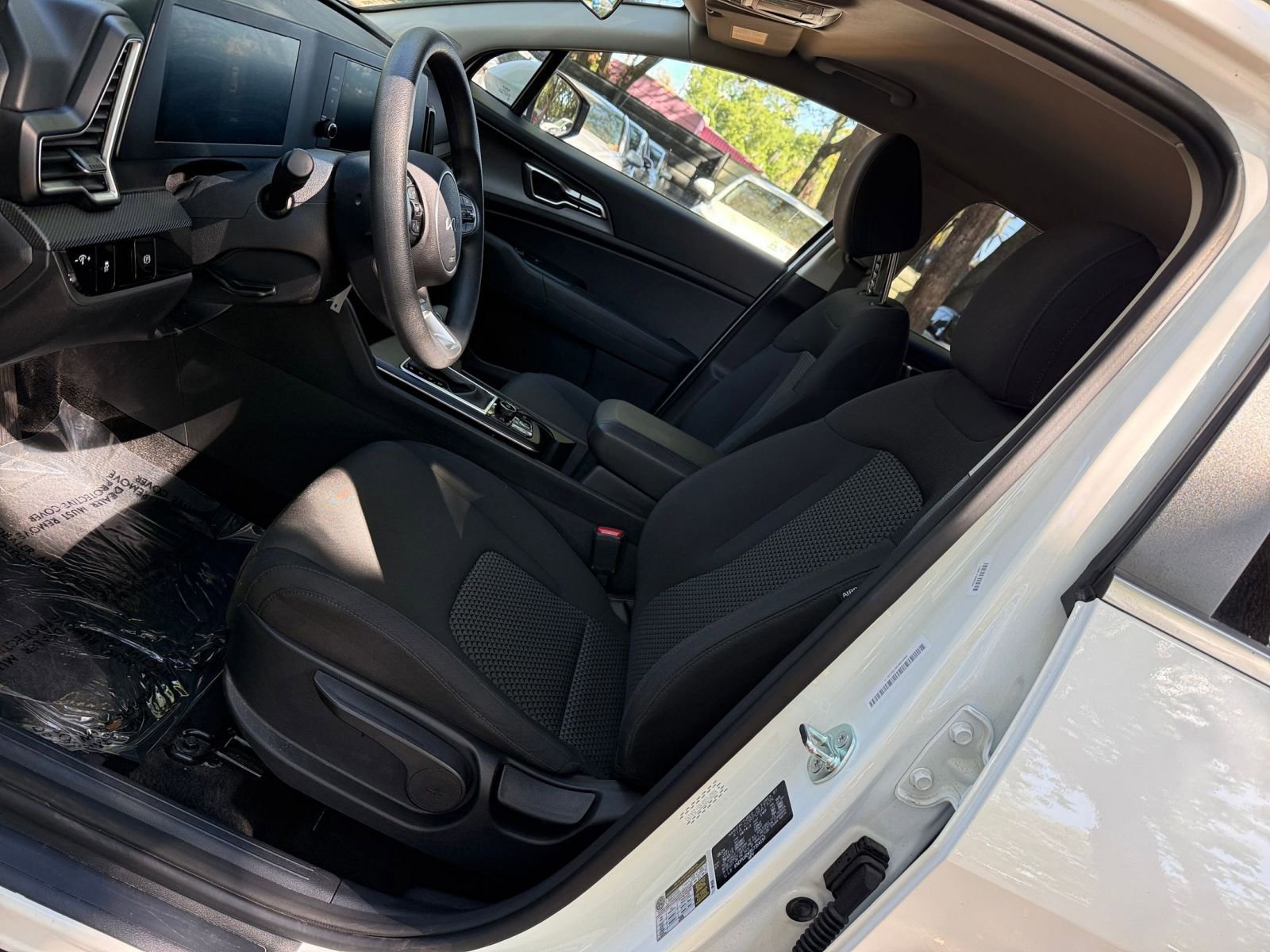 Thumbnail: 2025 Kia Sportage - 23